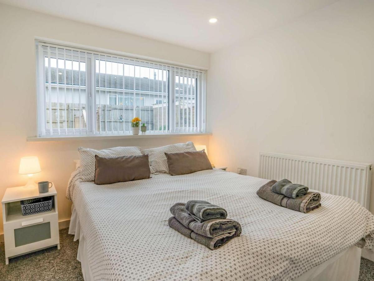 3-bed 5-6 Berth Modernised Bungalow! Holiday home