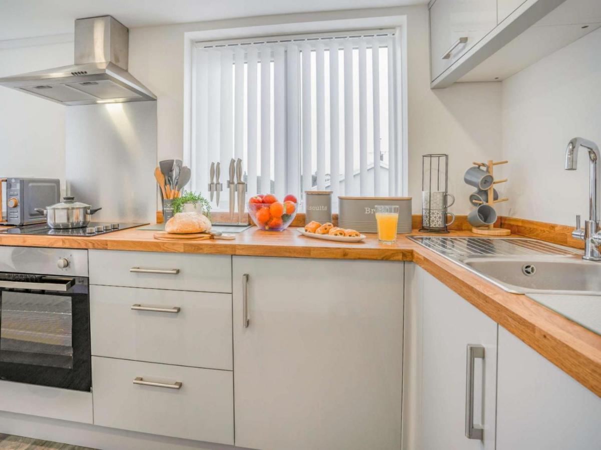 3-bed 5-6 Berth Modernised Bungalow! Tenby
