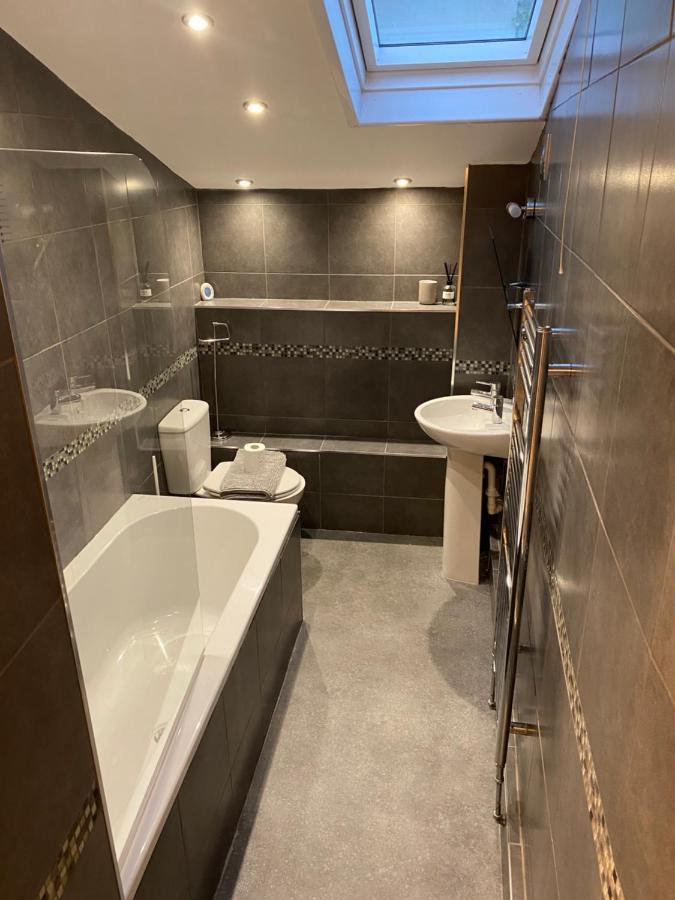Sands Reach, Dog Friendly House Holiday home
