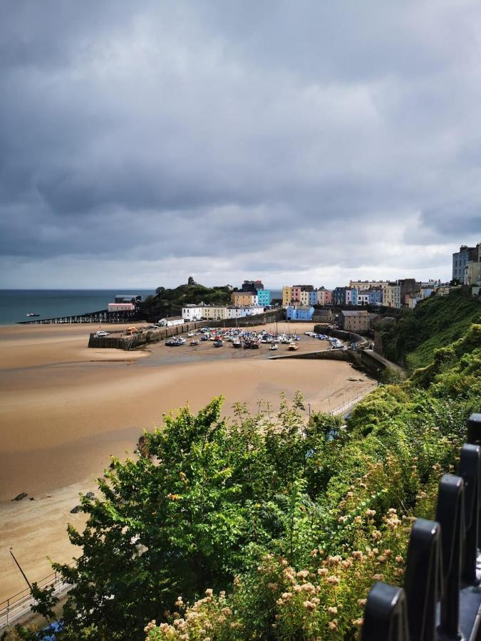 Holiday home 3-bed 5-6 Berth Modernised Bungalow! Tenby