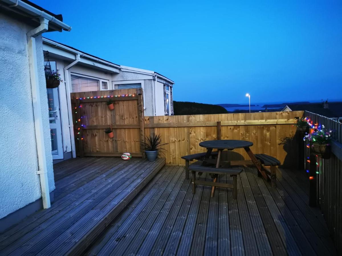 3-bed 5-6 Berth Modernised Bungalow! Holiday home