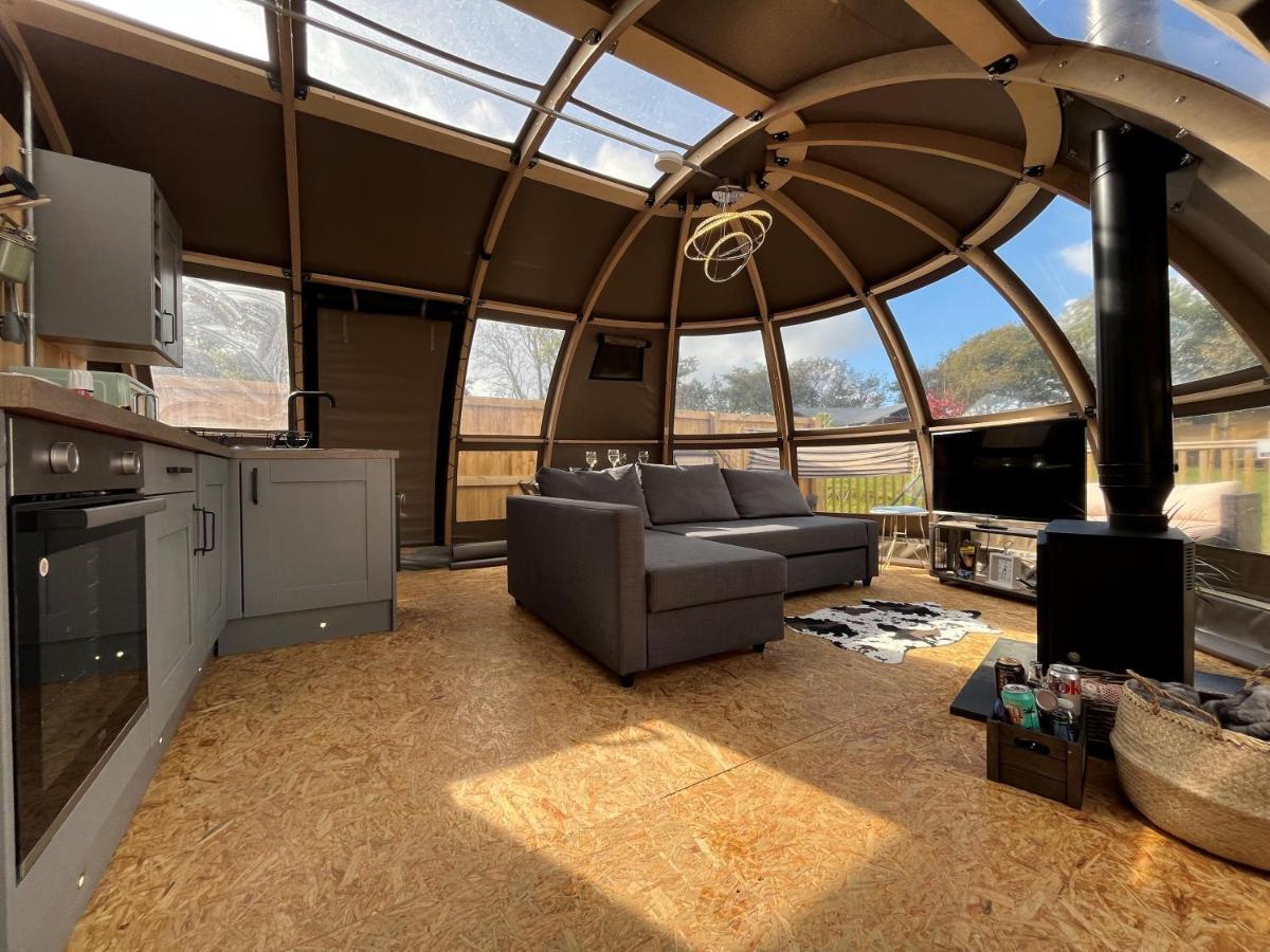 Luxury tent Moonlight Dome Tent Tenby