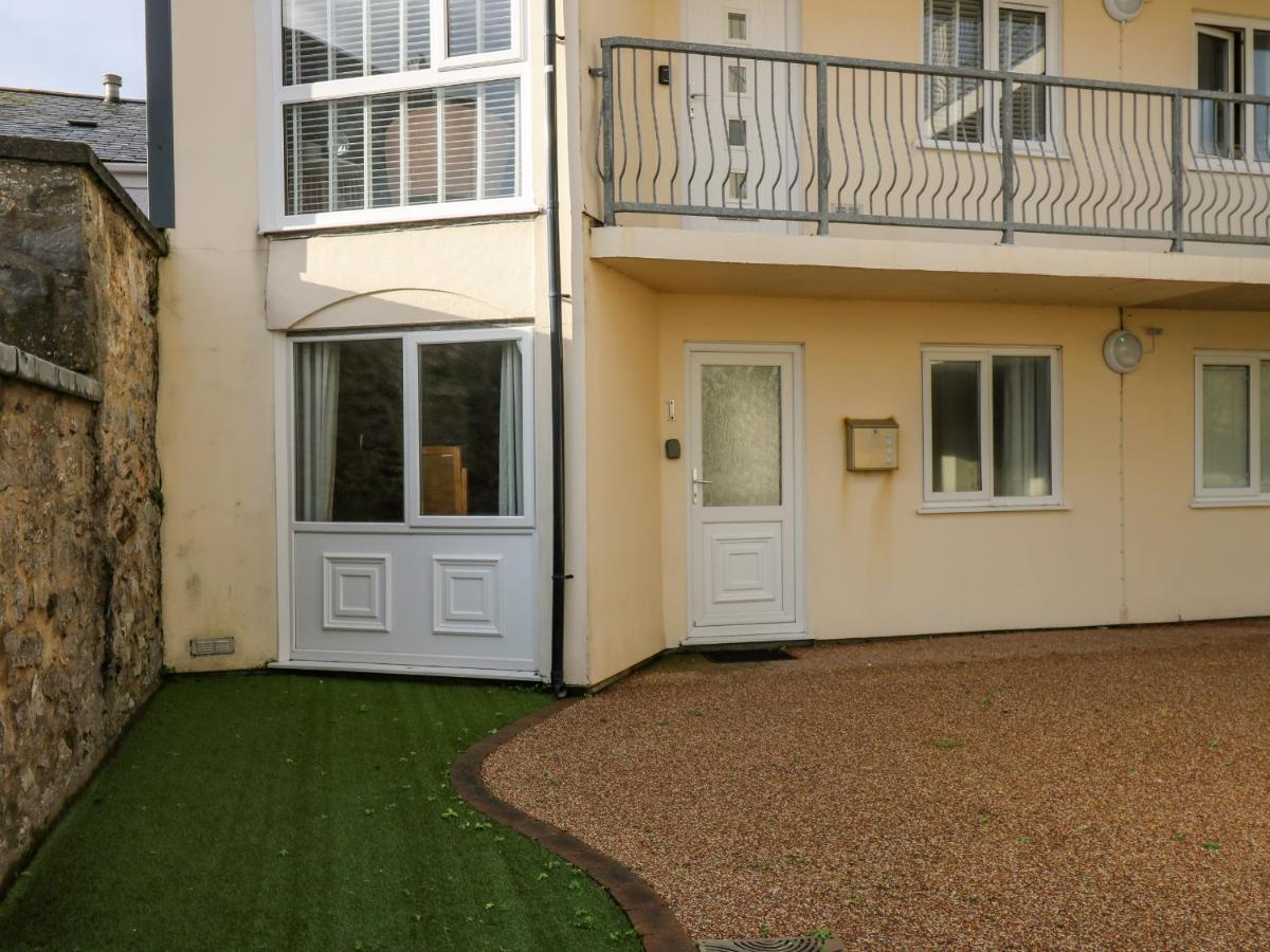 1 St Marys Court