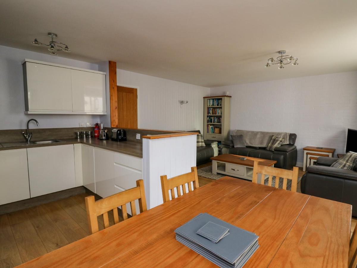 1 St Marys Court Tenby