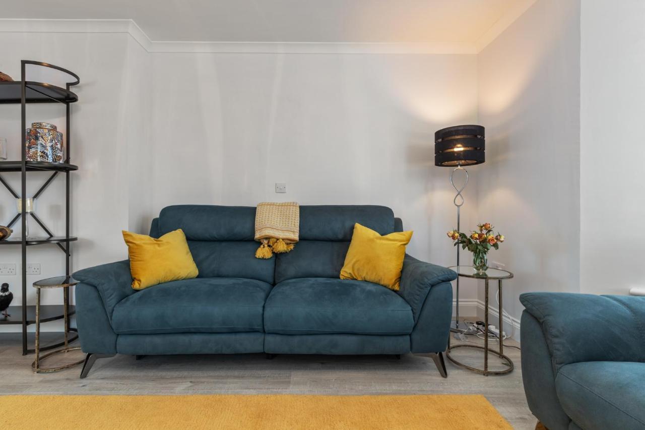 Mews - Seaside Parking Terrace Holiday home