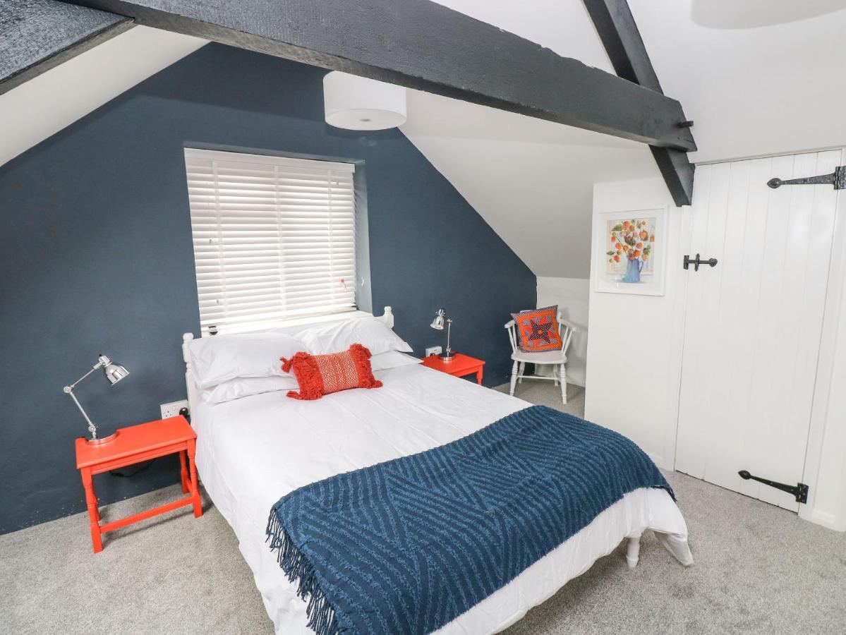 Holiday home Clementine Tenby