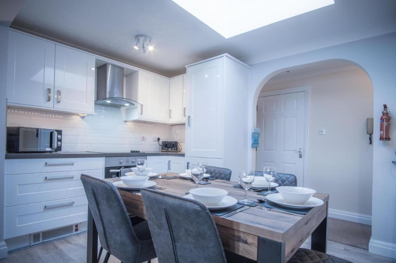 North Heights - 2 Bedroom Penthouse - *