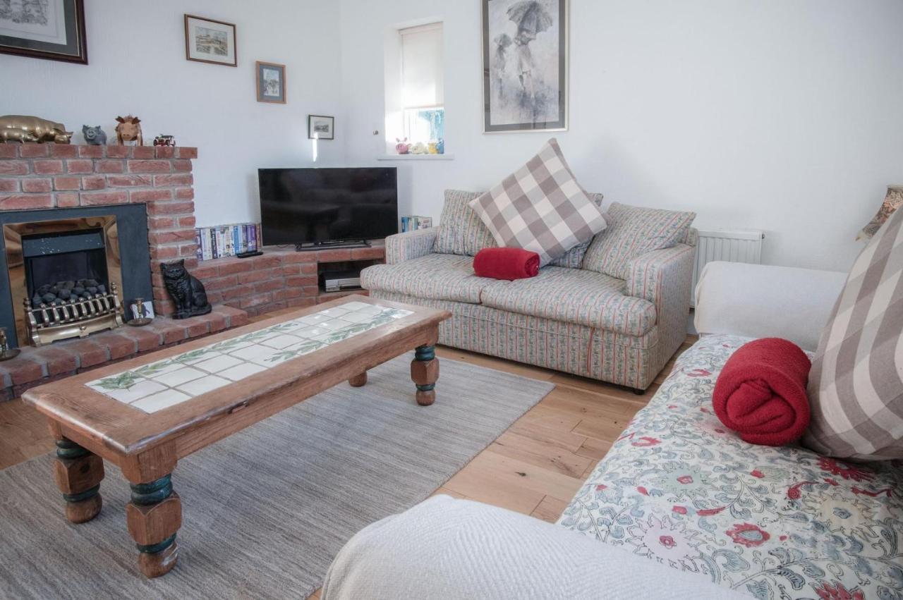 Maytree - 4 Bedroom - * Tenby