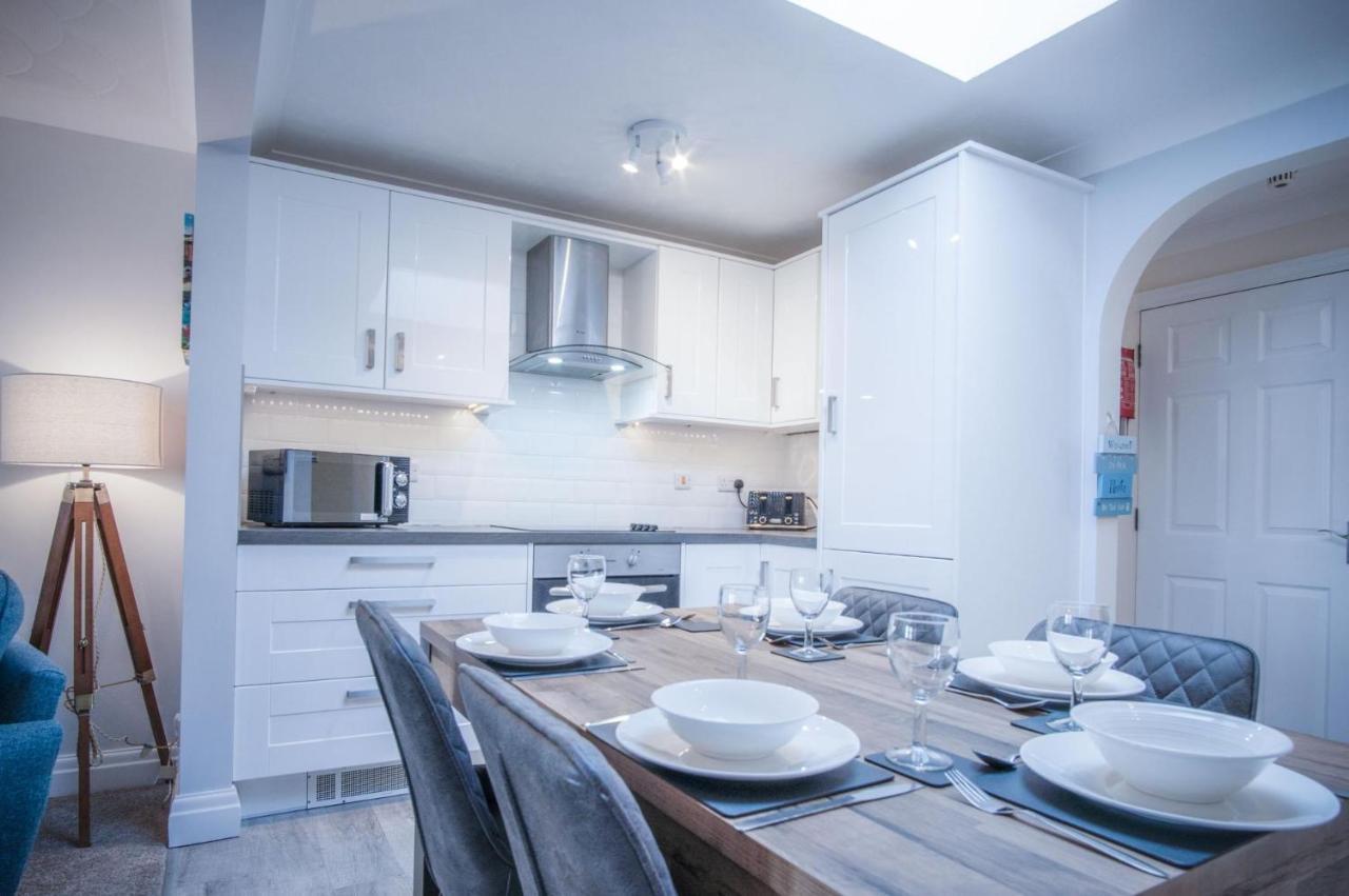 North Heights - 2 Bedroom Penthouse - *