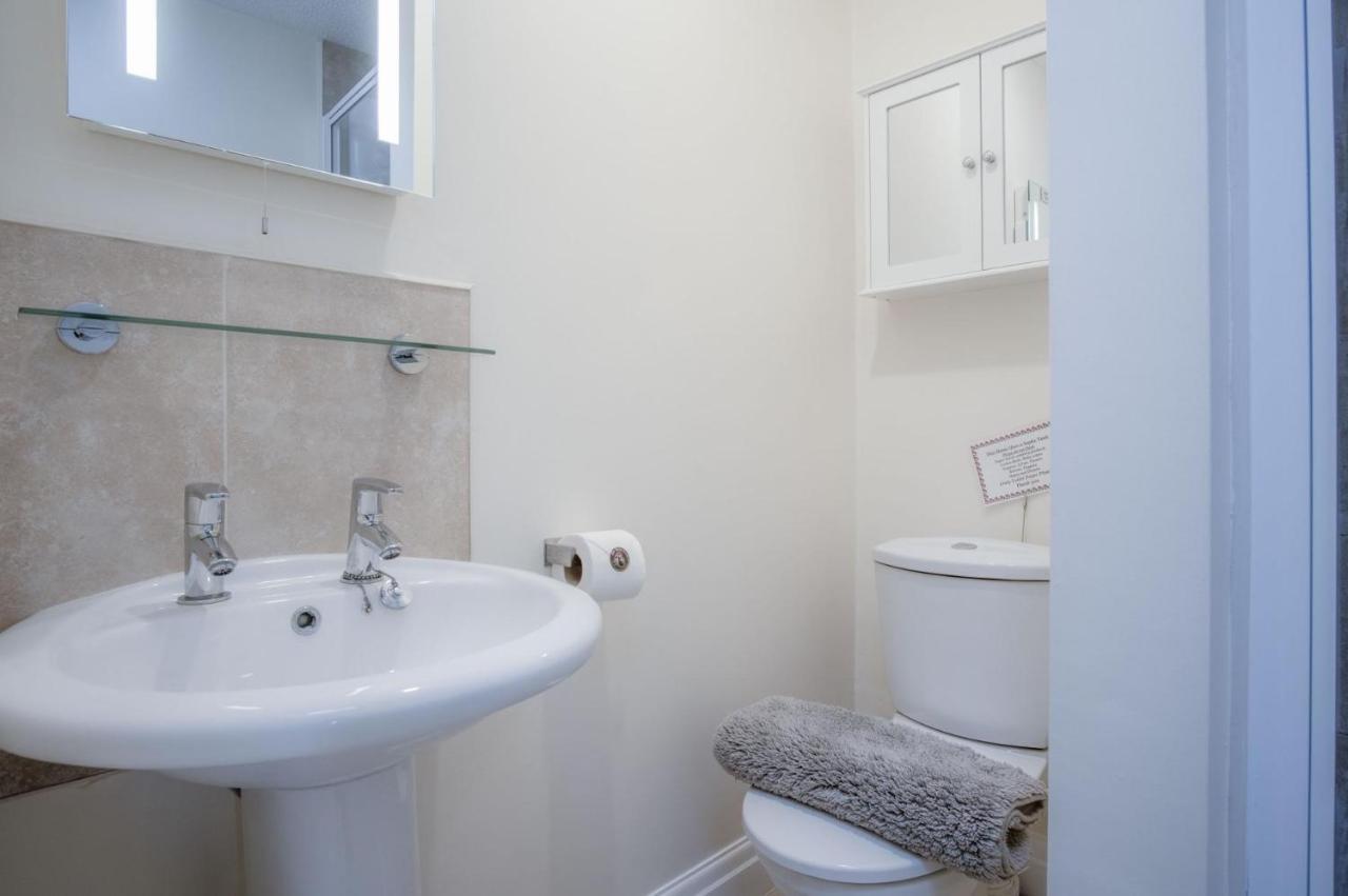 North Heights - 2 Bedroom Penthouse - Apartment