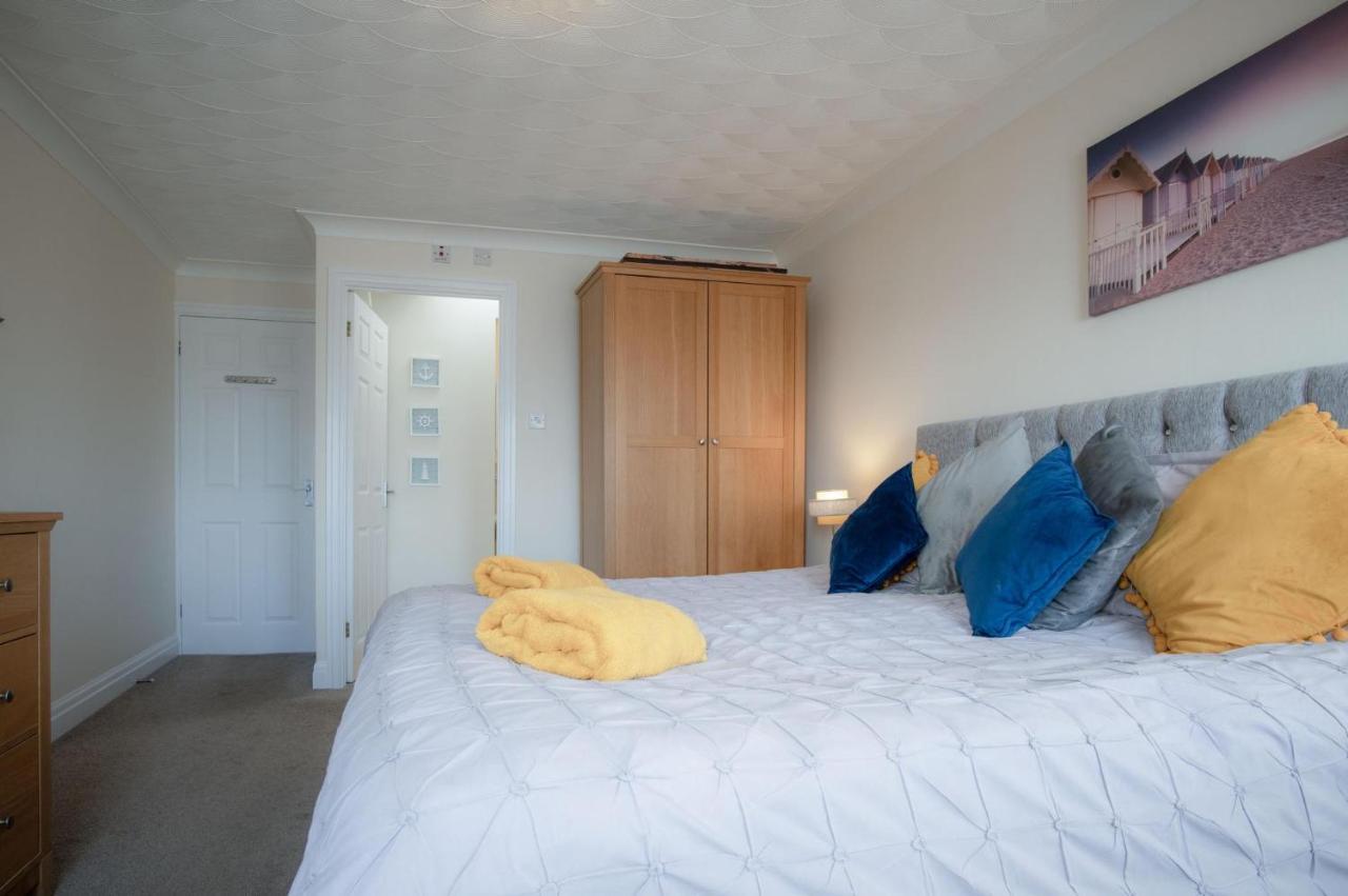 North Heights - 2 Bedroom Penthouse - Apartment Tenby