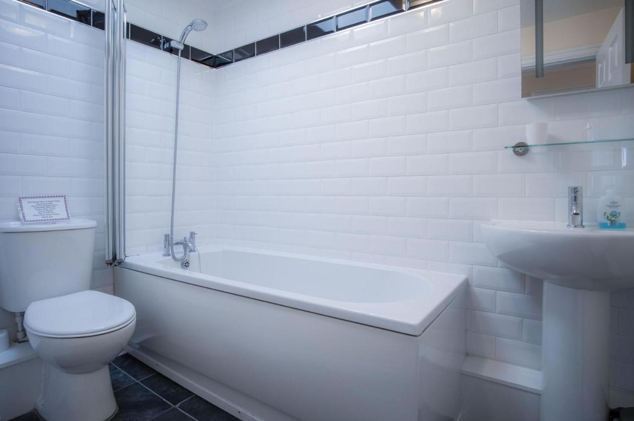 North Heights - 2 Bedroom Penthouse - Apartment Tenby
