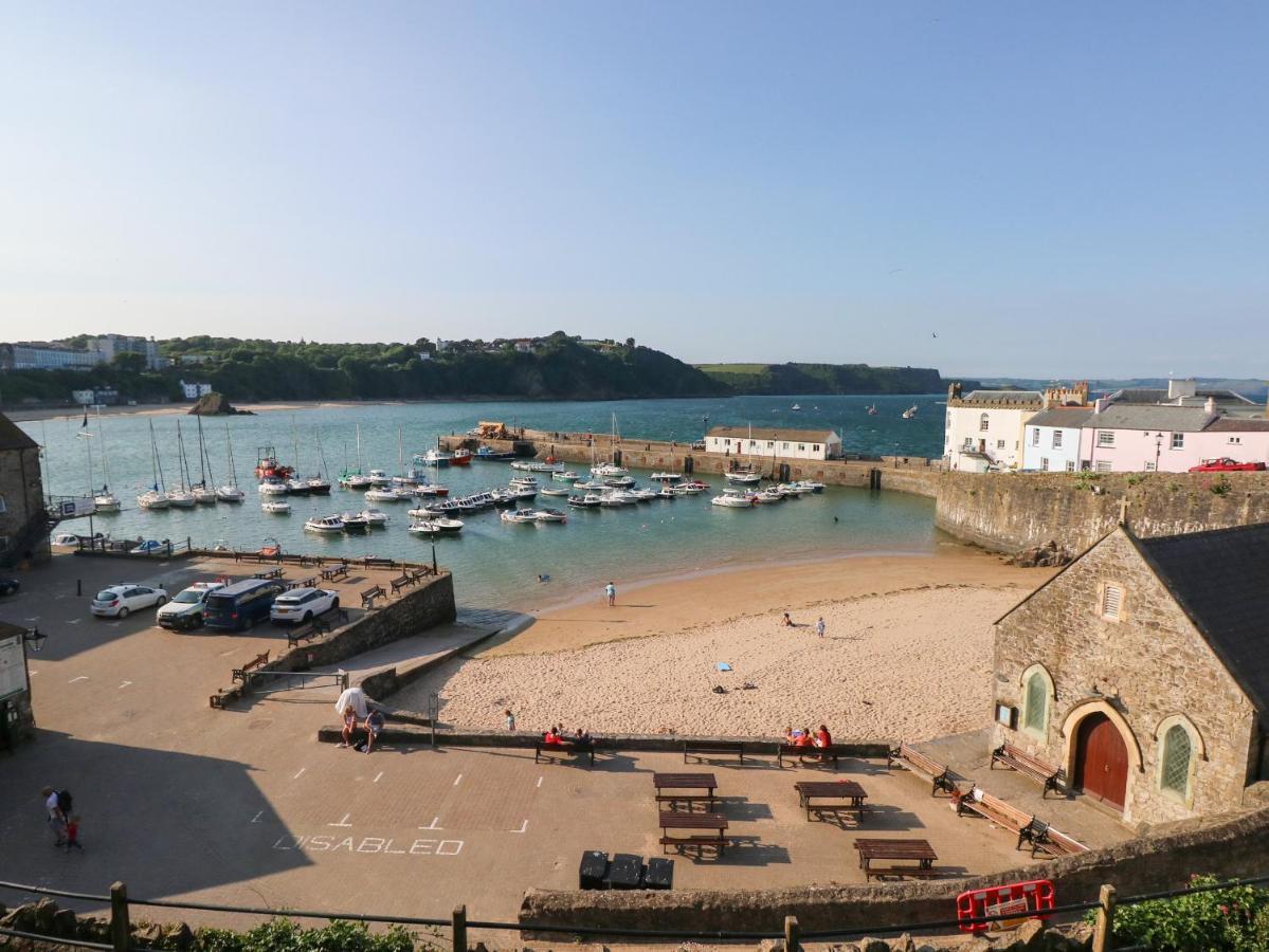 Sandtop * Tenby