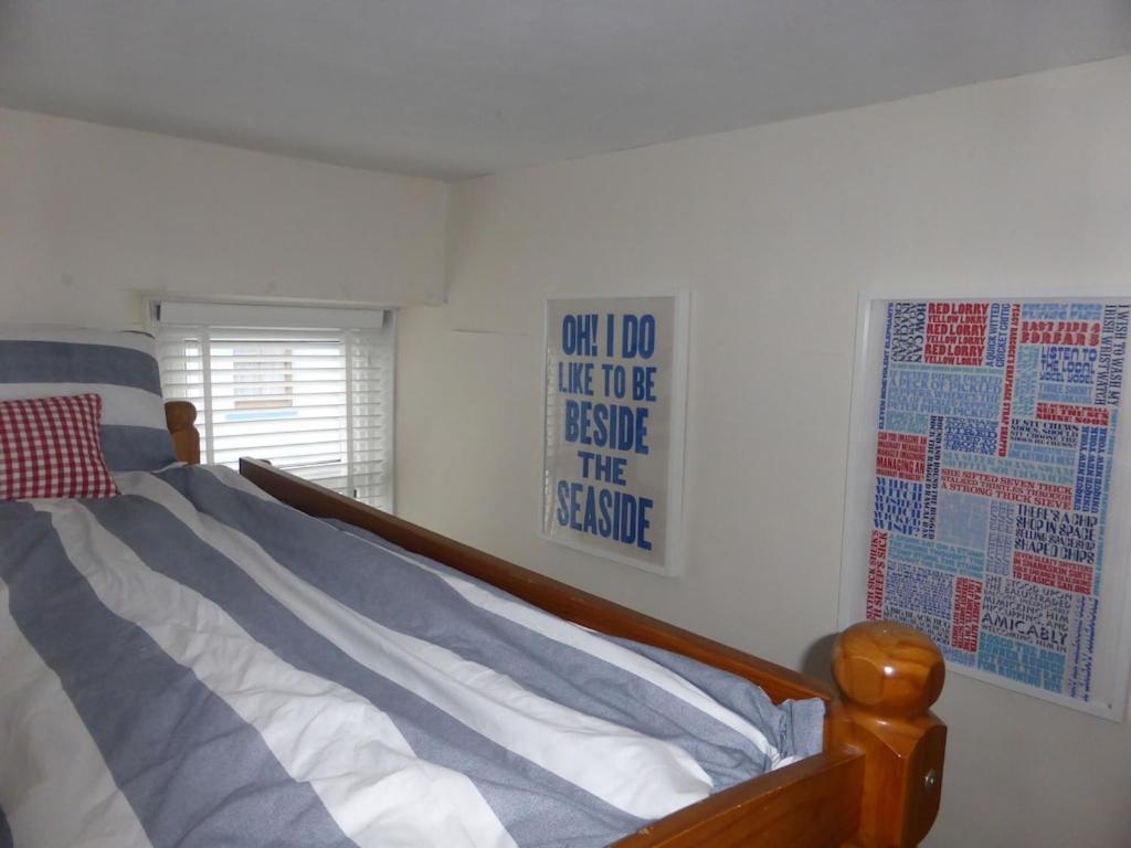Seasalt - Modernised Traditional Cottage, Sleeps 5,short Walk To Beaches, Town, Amenities * Tenby