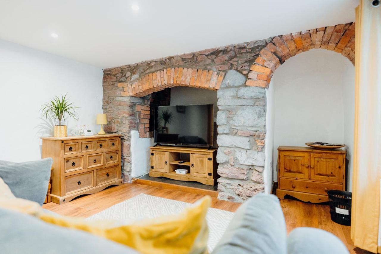 The Bakehouse - Cosy Conversion With Outdoor Sauna