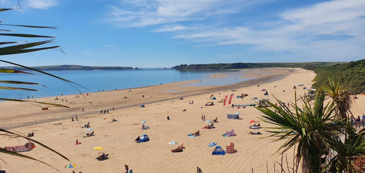 Heathcliff - 5 Bedroom House In Town Centre Tenby