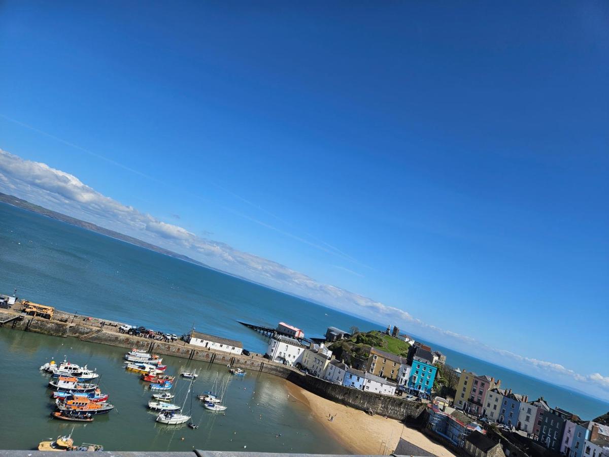Holiday home Rooftops Tenby