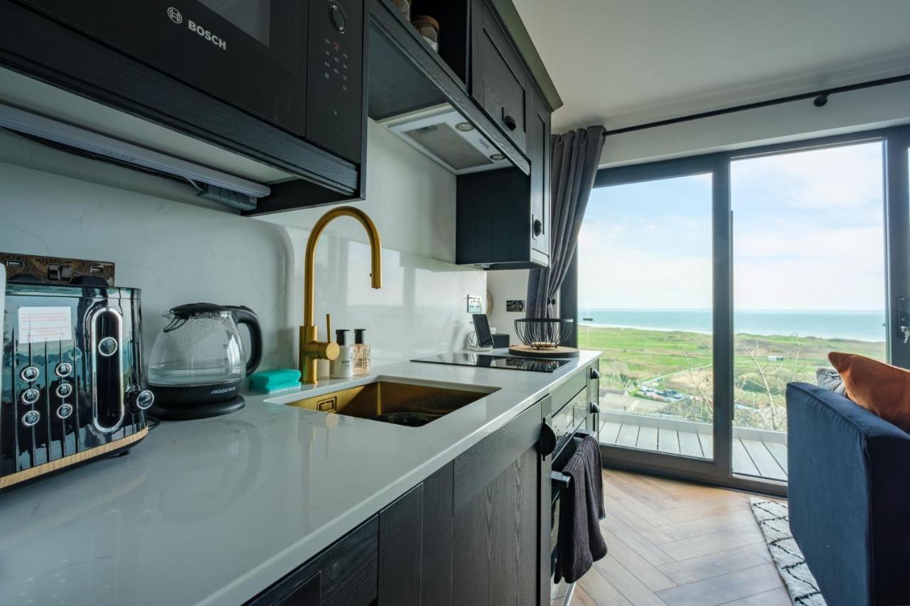 Priory Bay Escapes - Visum Tenby