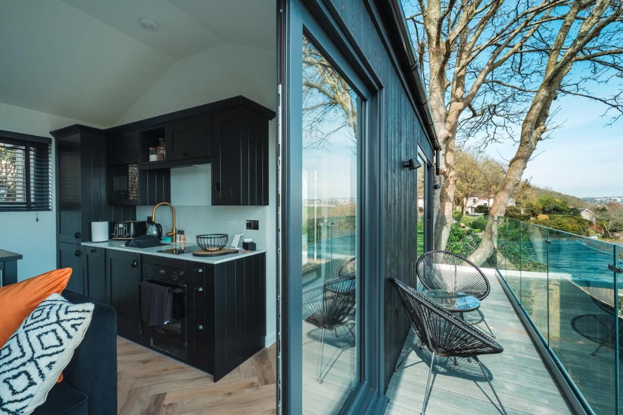 Priory Bay Escapes - Visum Apartment *