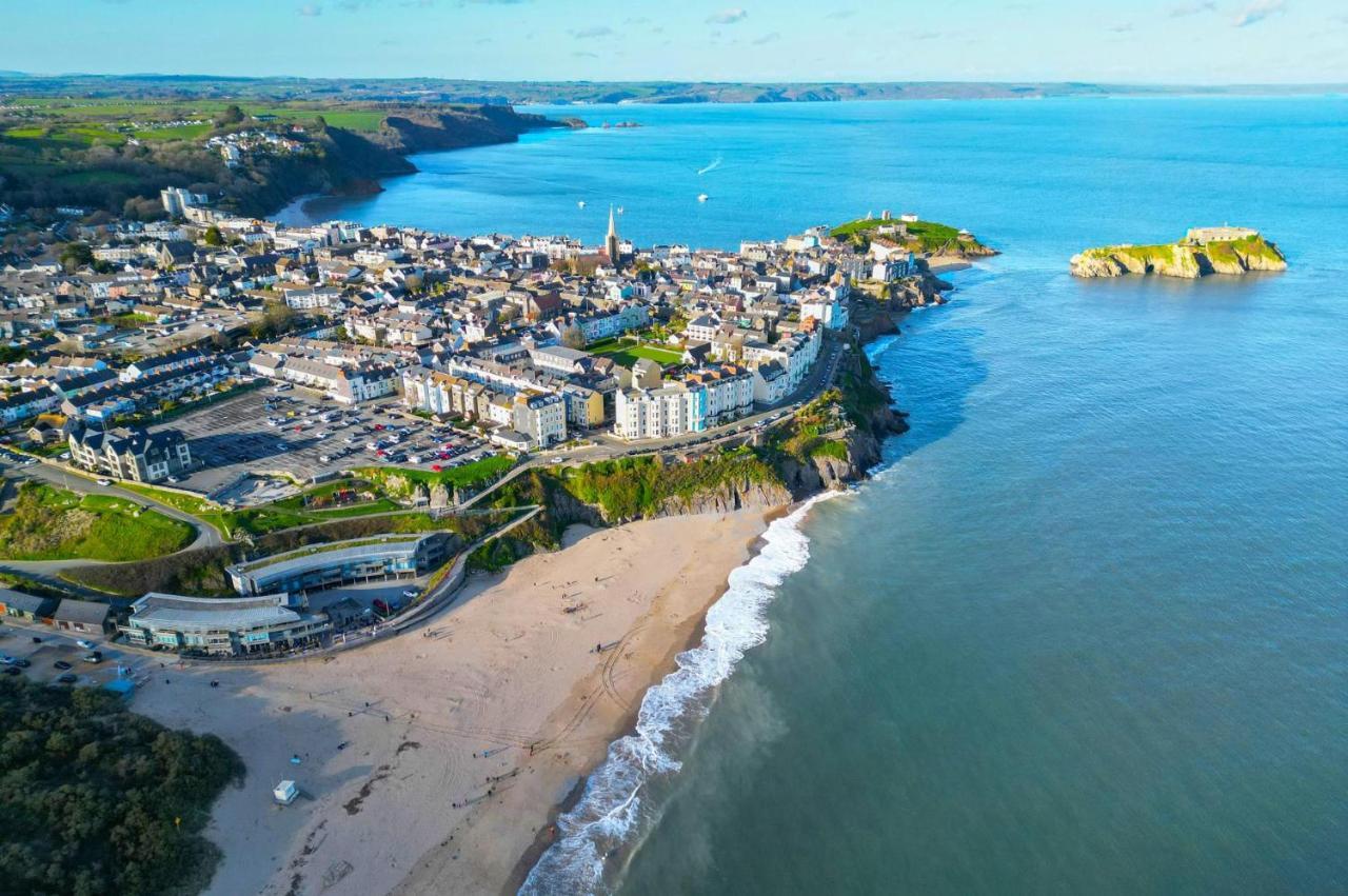 Apartment South View - 2 Bedroom - Tenby