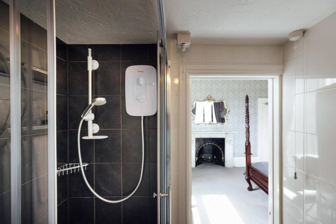 Elm Grove Bed & Breakfast Tenby