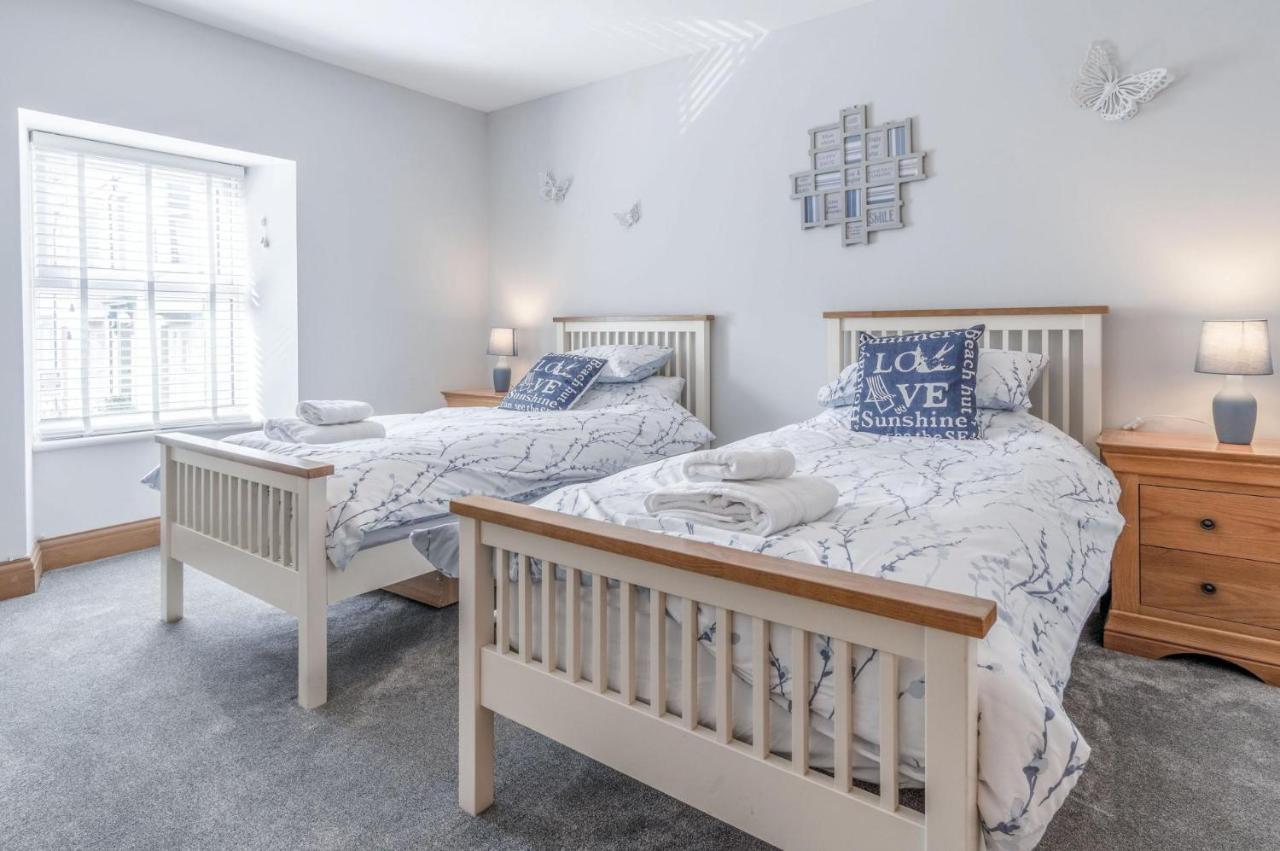 Castle - 3 Bedroom - *