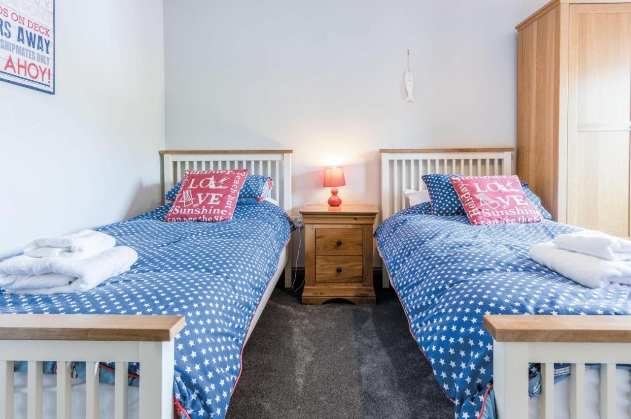 Castle - 3 Bedroom - *