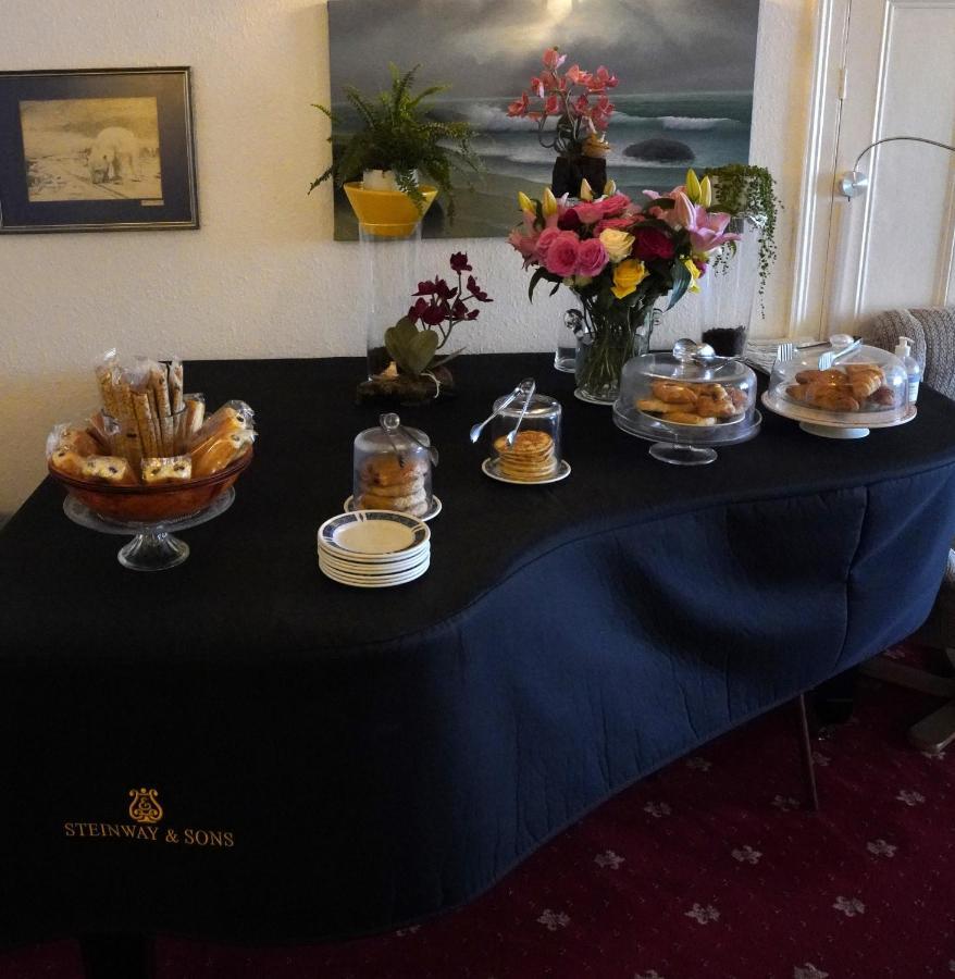 Guest house Marlborough Guest House B & B Tenby