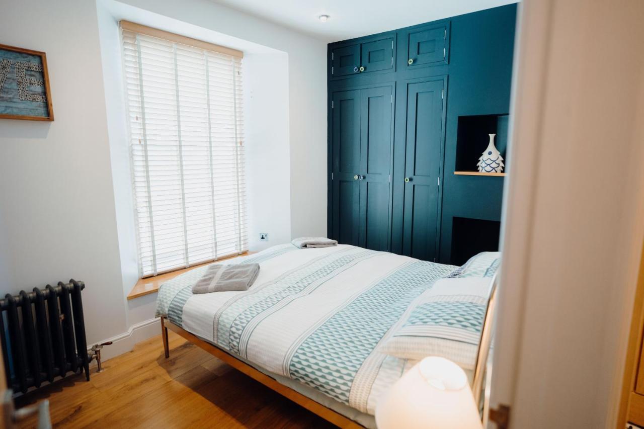 Lofty, Elevated Luxury At Harbour