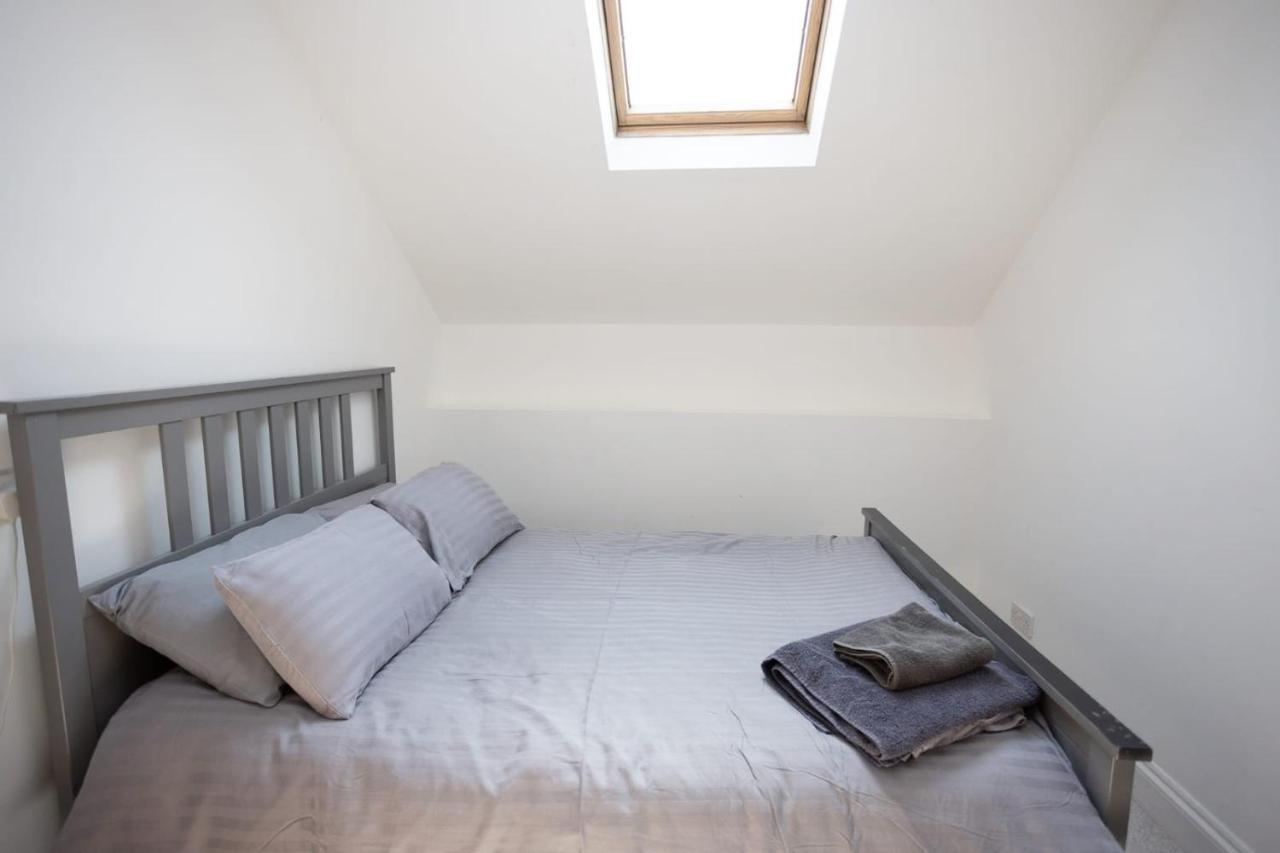 5 Bedroom With Indoor Pool Tenby