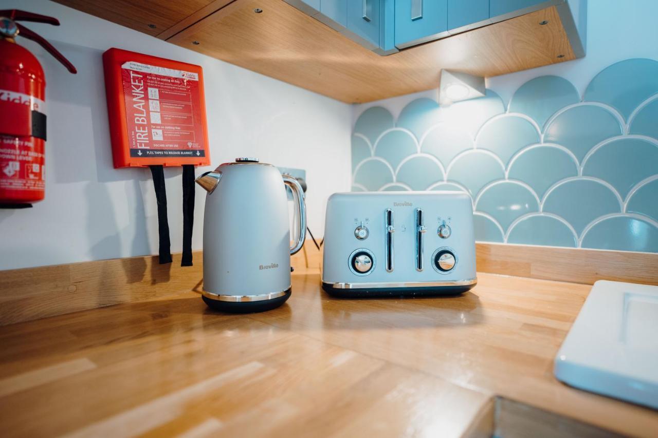 Lofty, Elevated Luxury At Harbour Holiday home Tenby
