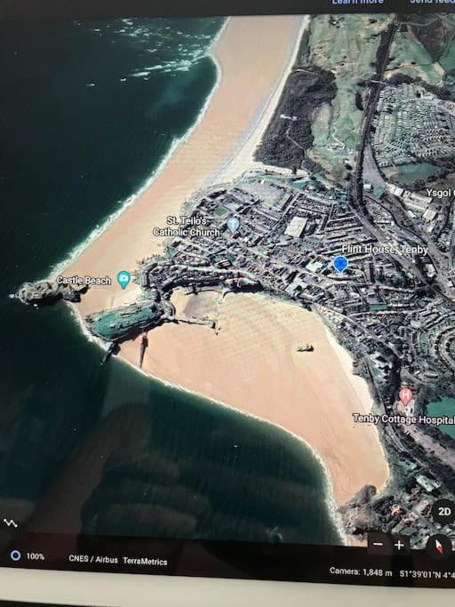 Apartment Flat 3 Flint House - Luxury Couples Tenby