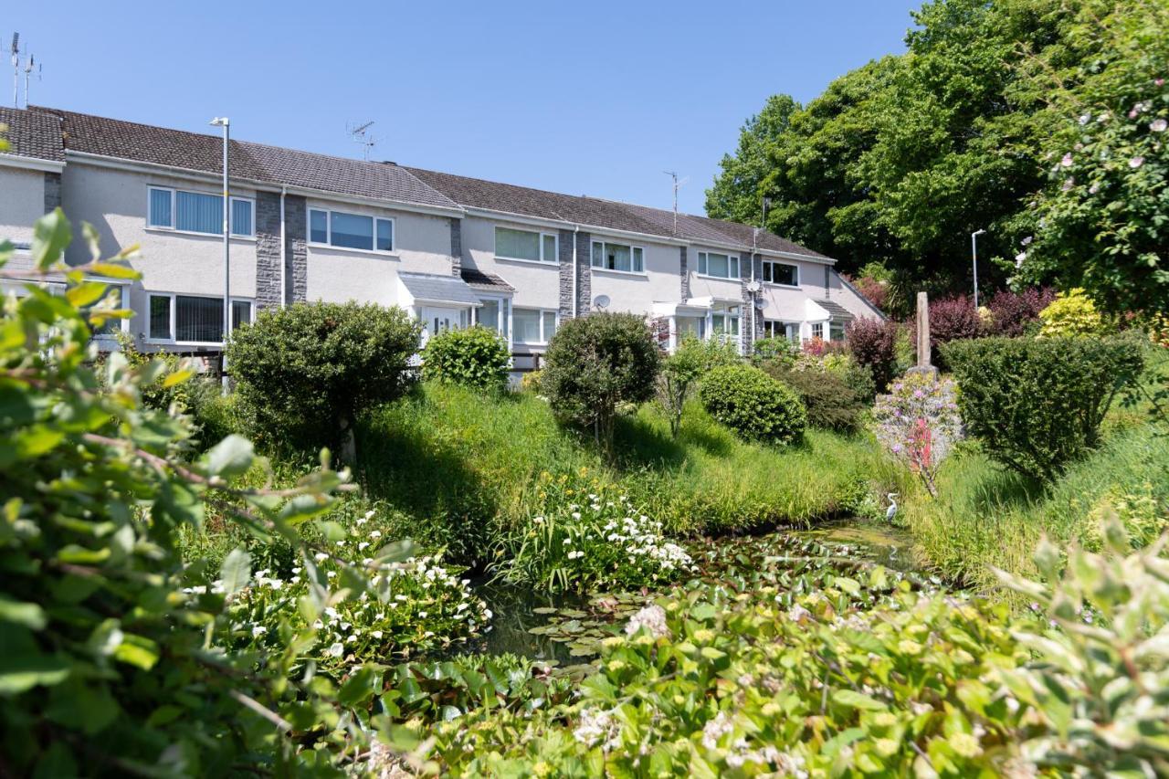 Merlins Gardens Tenby