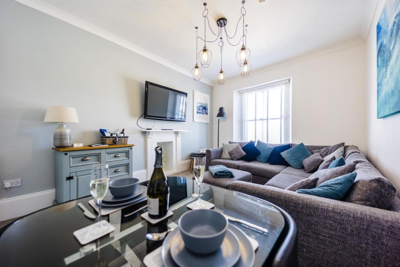 Flat 3 Flint House - Luxury Couples Apartment Tenby