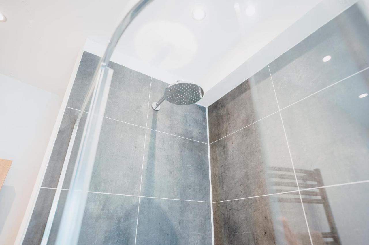 Lofty, Elevated Luxury At Harbour * Tenby