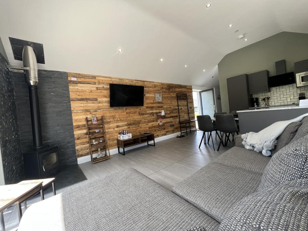 Oak Holiday home Tenby