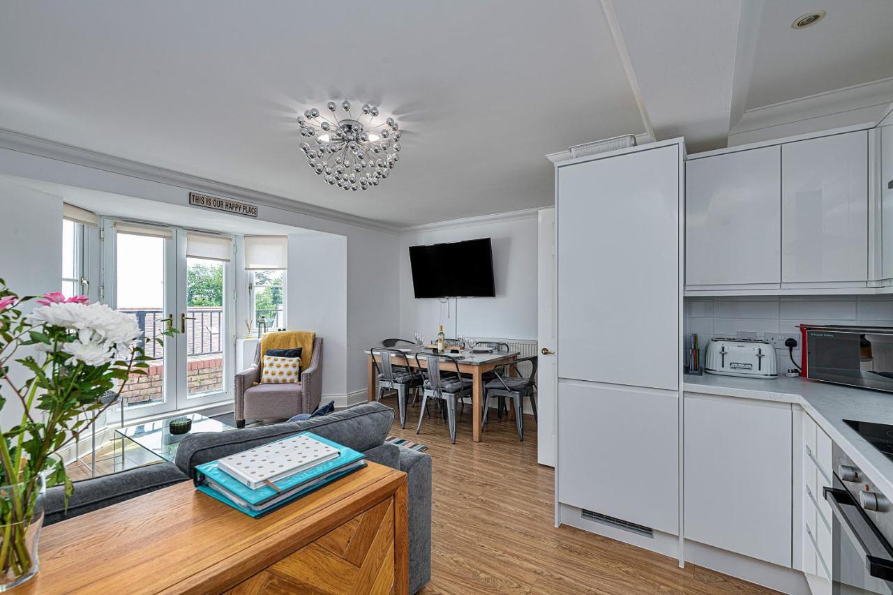 Finest Retreats - Y Lle Hapus * Tenby