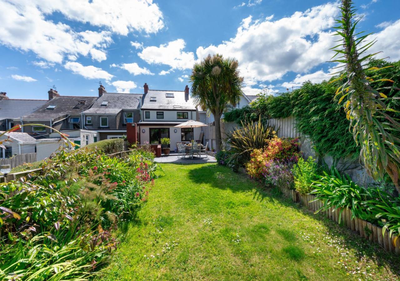Croft * Tenby