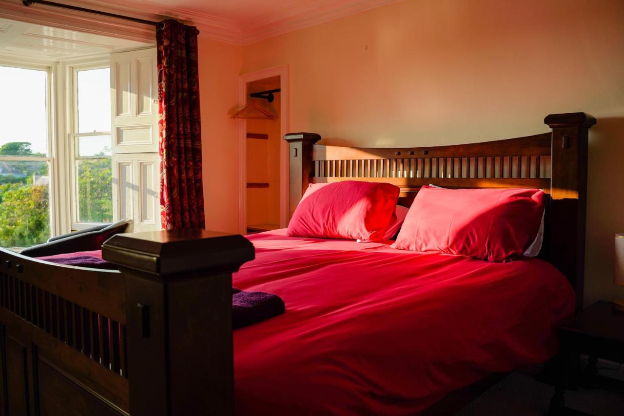 Manorbier House - St Anne's Bed & Breakfast *