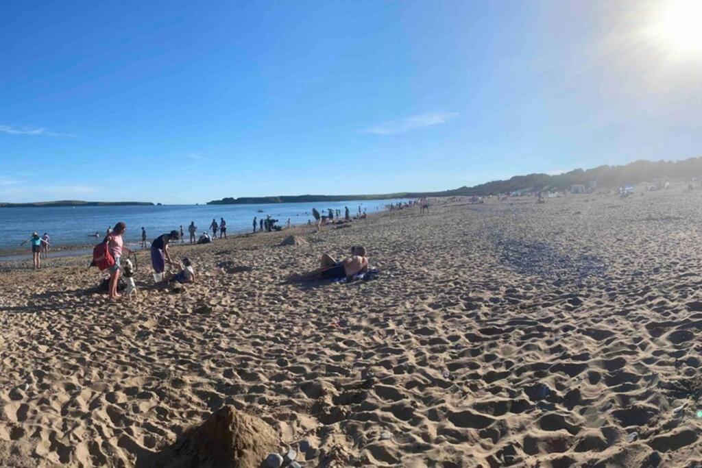 5 Min Walk To Beaches & Pembrokeshire Coast Path *