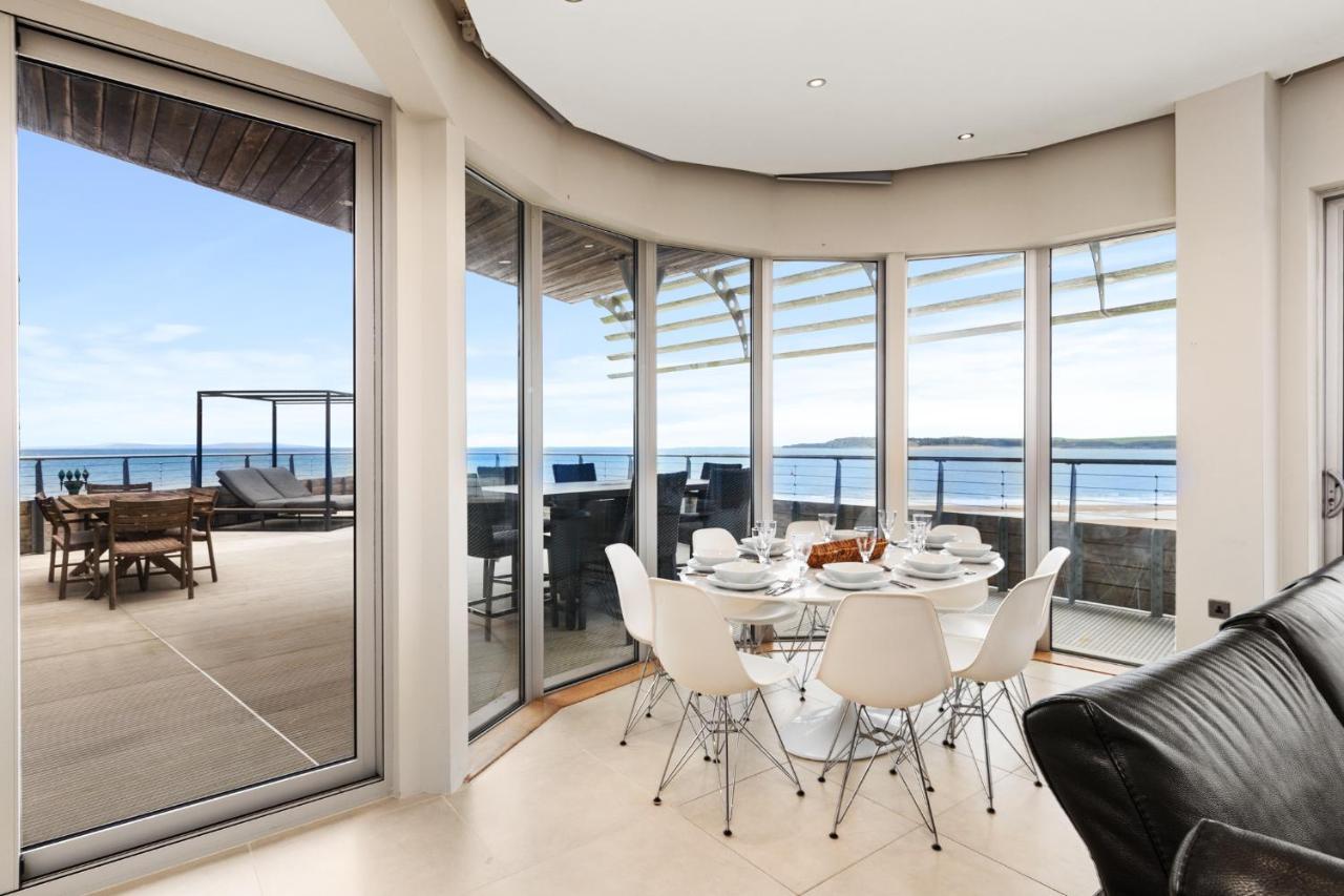 Sea Breeze - Spectacular Sea Views Tenby