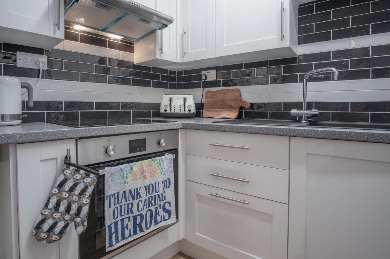 Castle Cove - 1 Bedroom - Apartment *