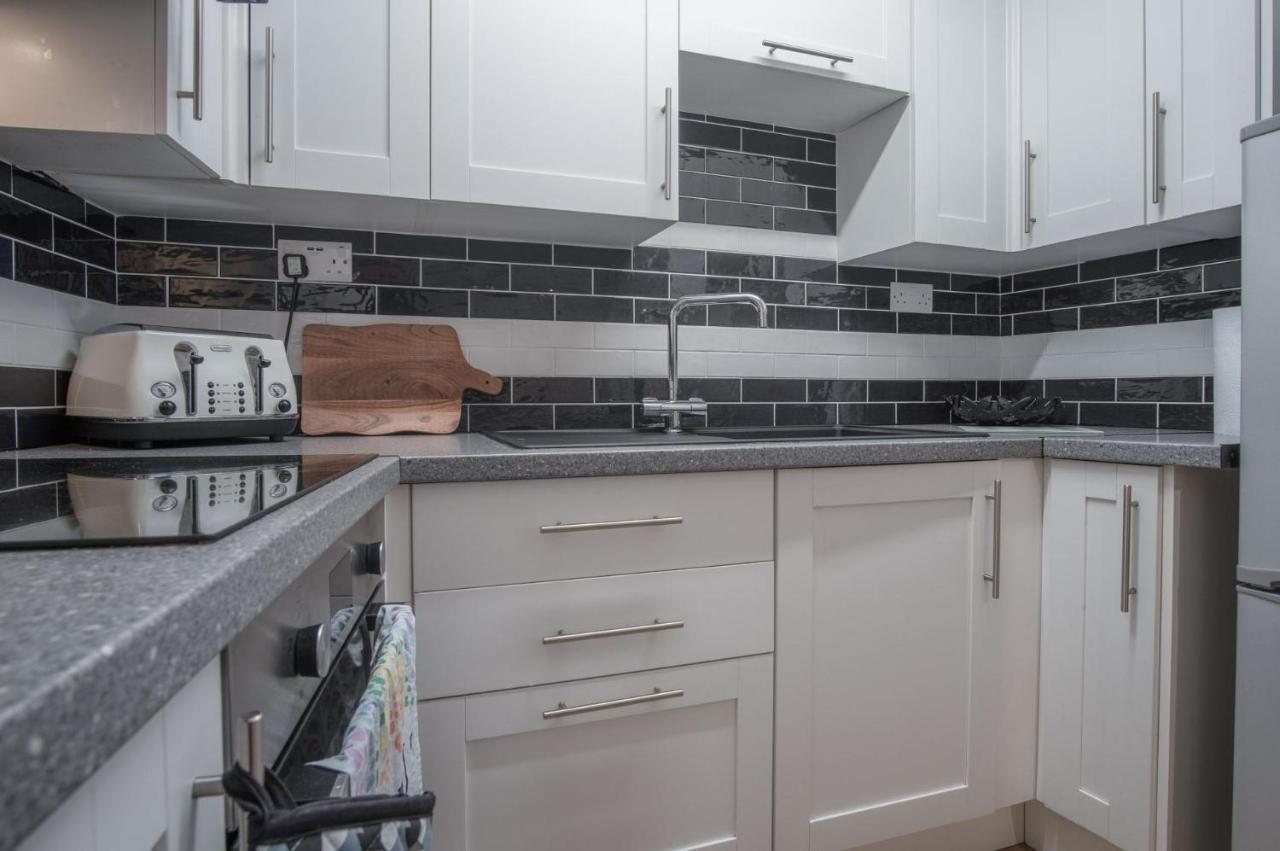 Castle Cove - 1 Bedroom - Apartment