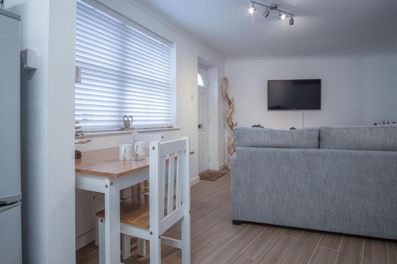 Castle Cove - 1 Bedroom - Apartment
