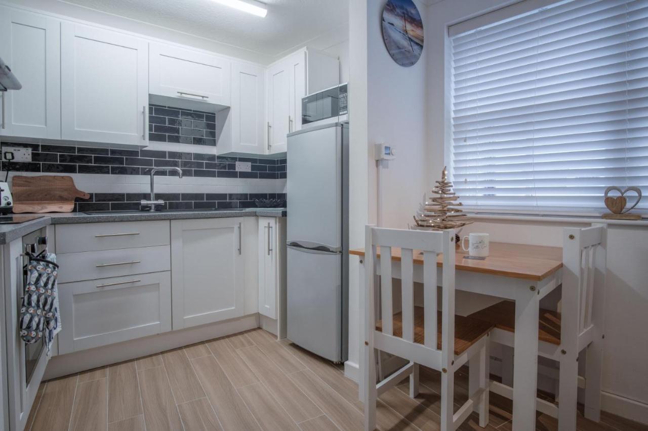 Castle Cove - 1 Bedroom - Apartment *