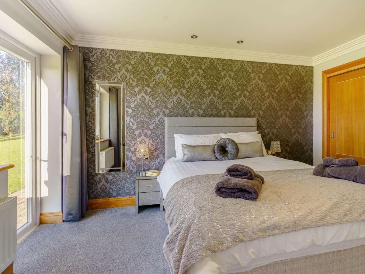 2 Bed In Fb186