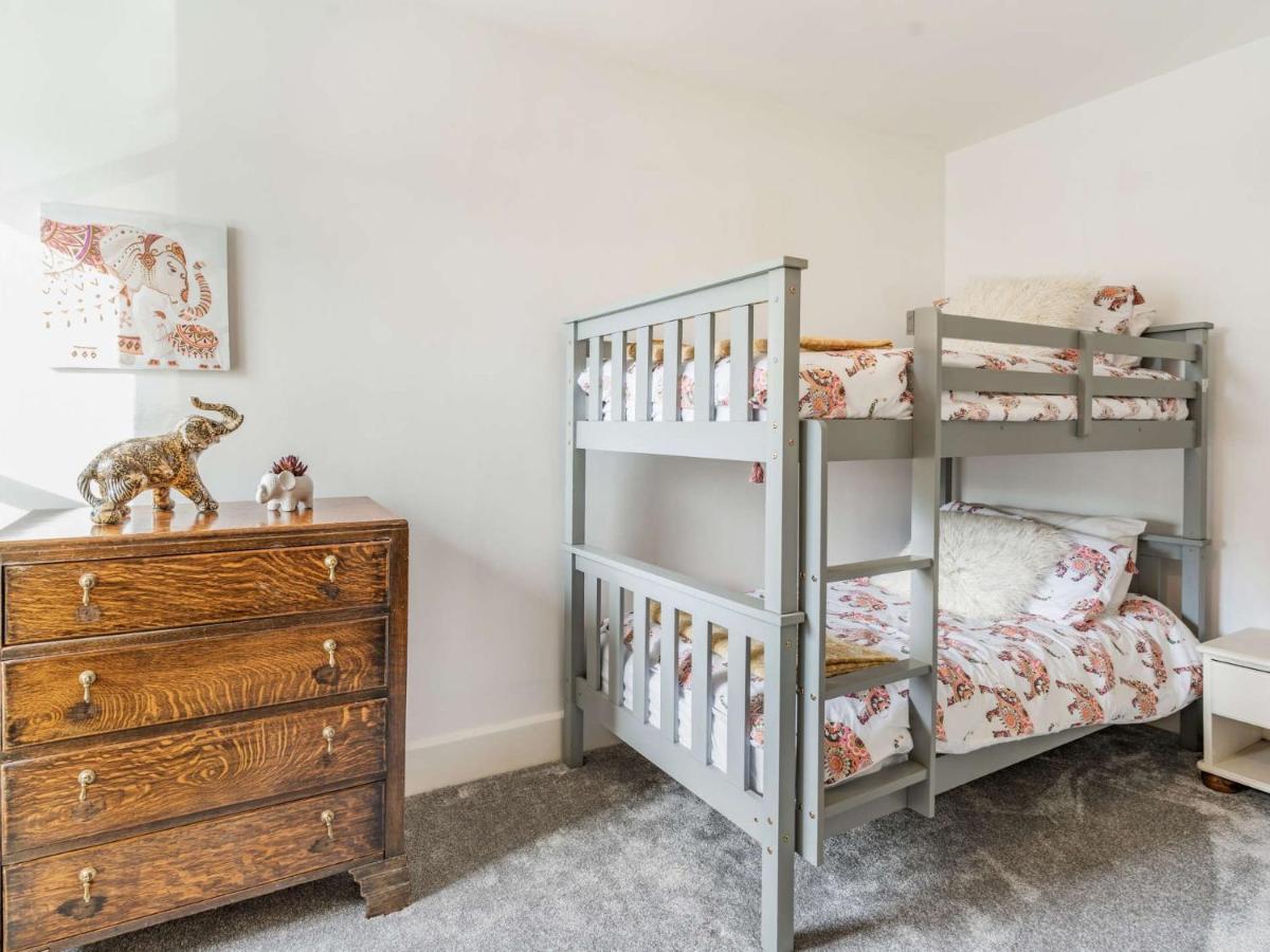 3 Bed In 86625 Holiday home