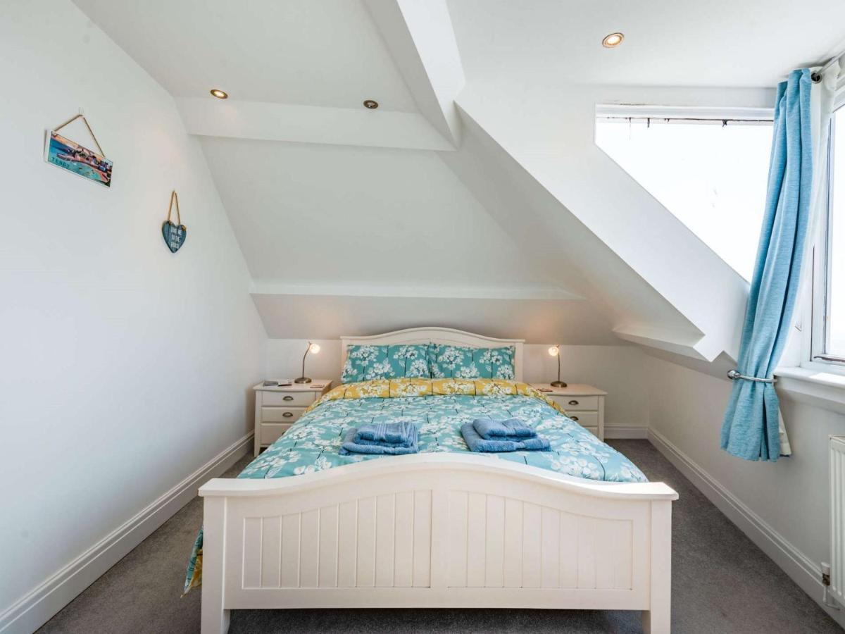 Apartment 2 Bed In 87834 Tenby