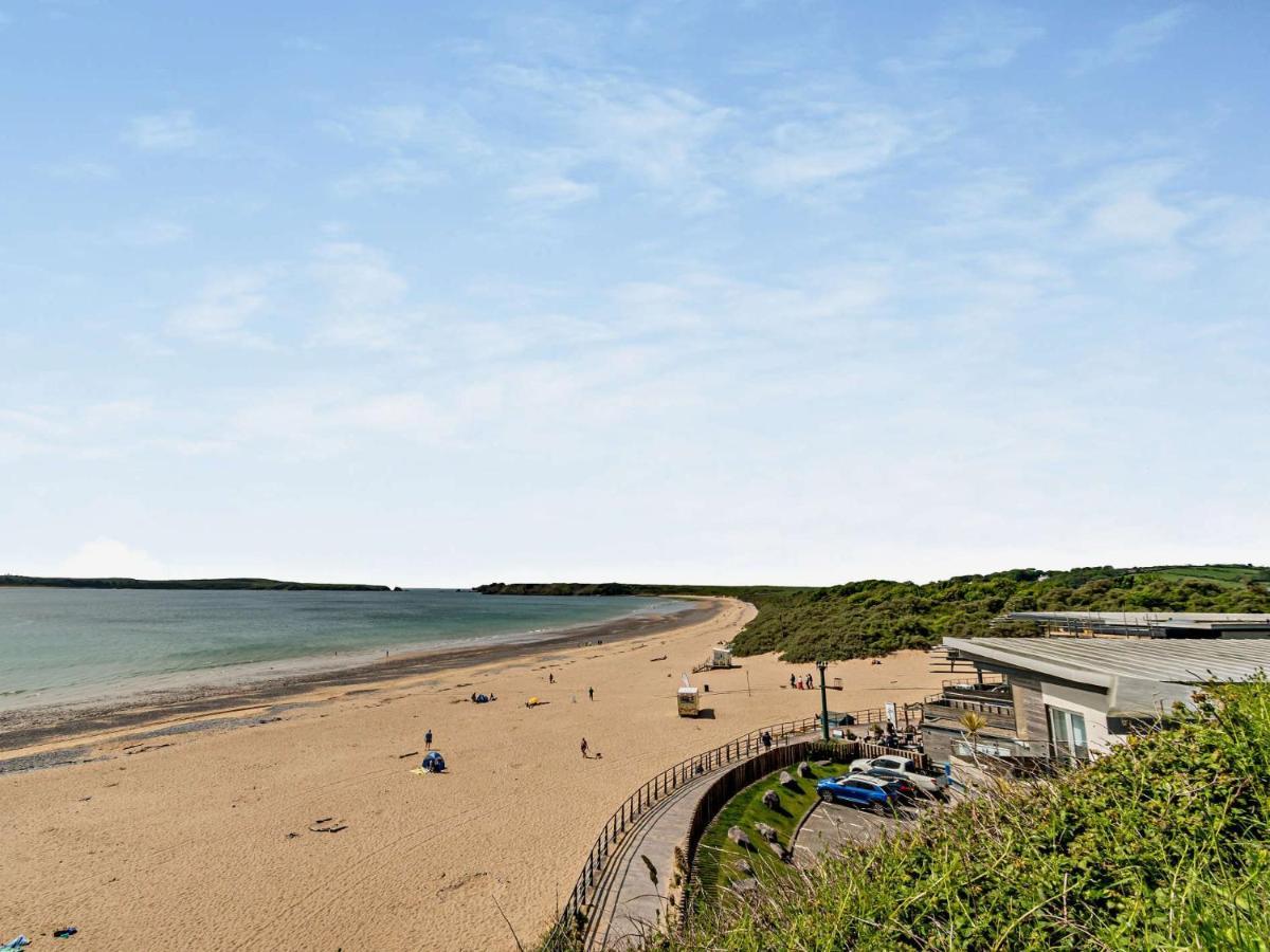 2 Bed In Fb292 Apartment Tenby