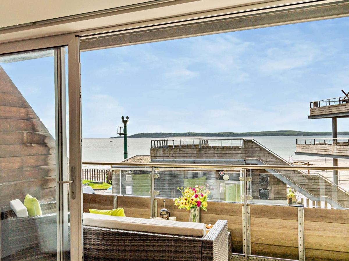 2 Bed In Fb292 * Tenby